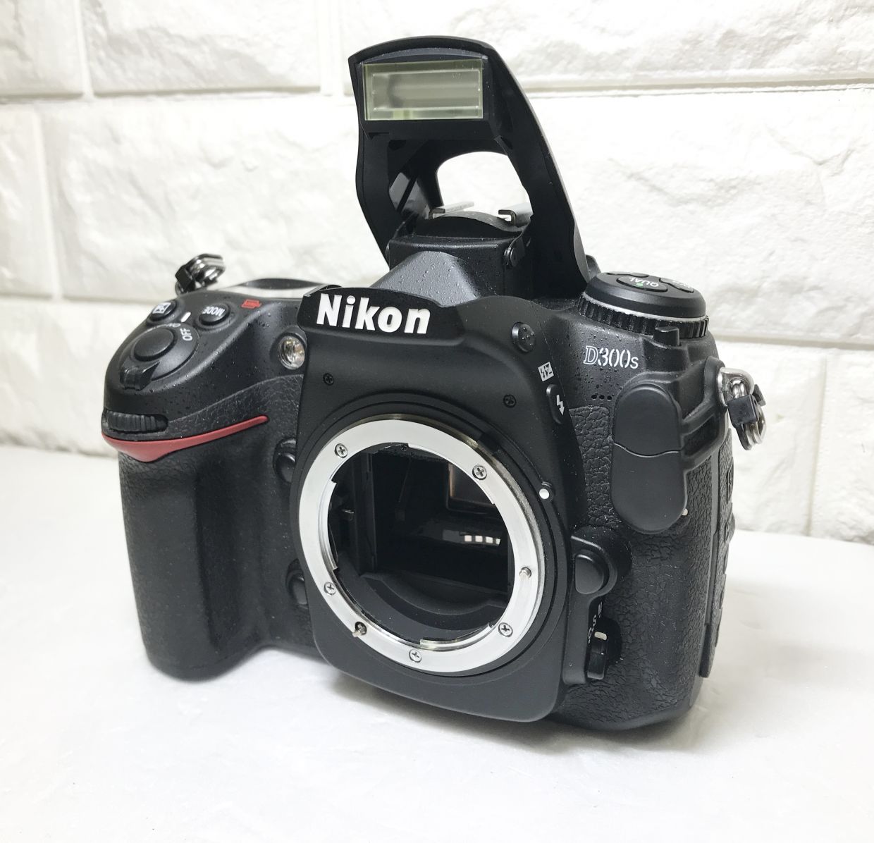 Nikon ニコン D300S ボディ デジタル一眼レフカメラ – キングラム
