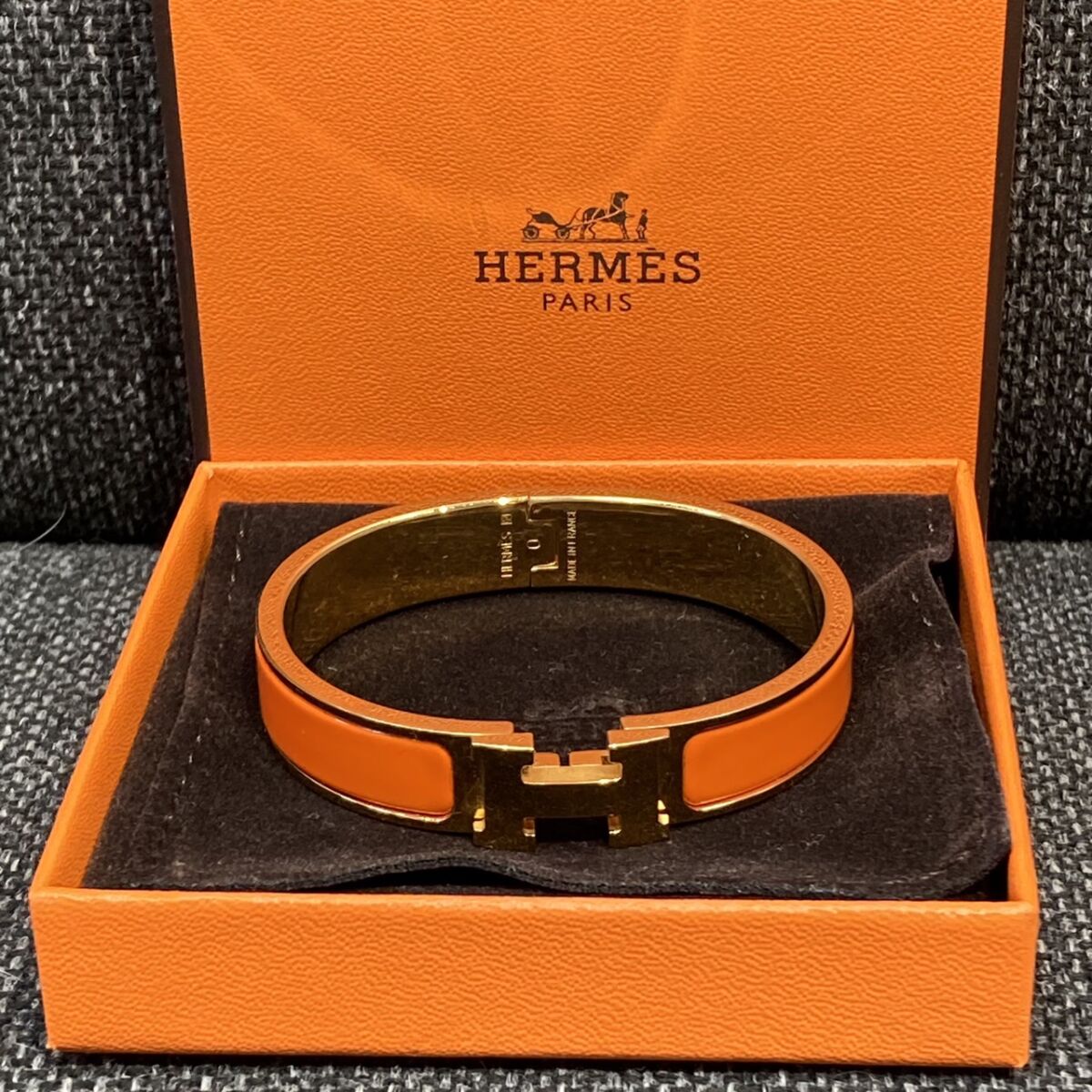 ファッション HERMES エルメス ｸﾘｯｸｸﾗｯｸPM ﾊﾞﾝｸﾞﾙ GD White ブランド