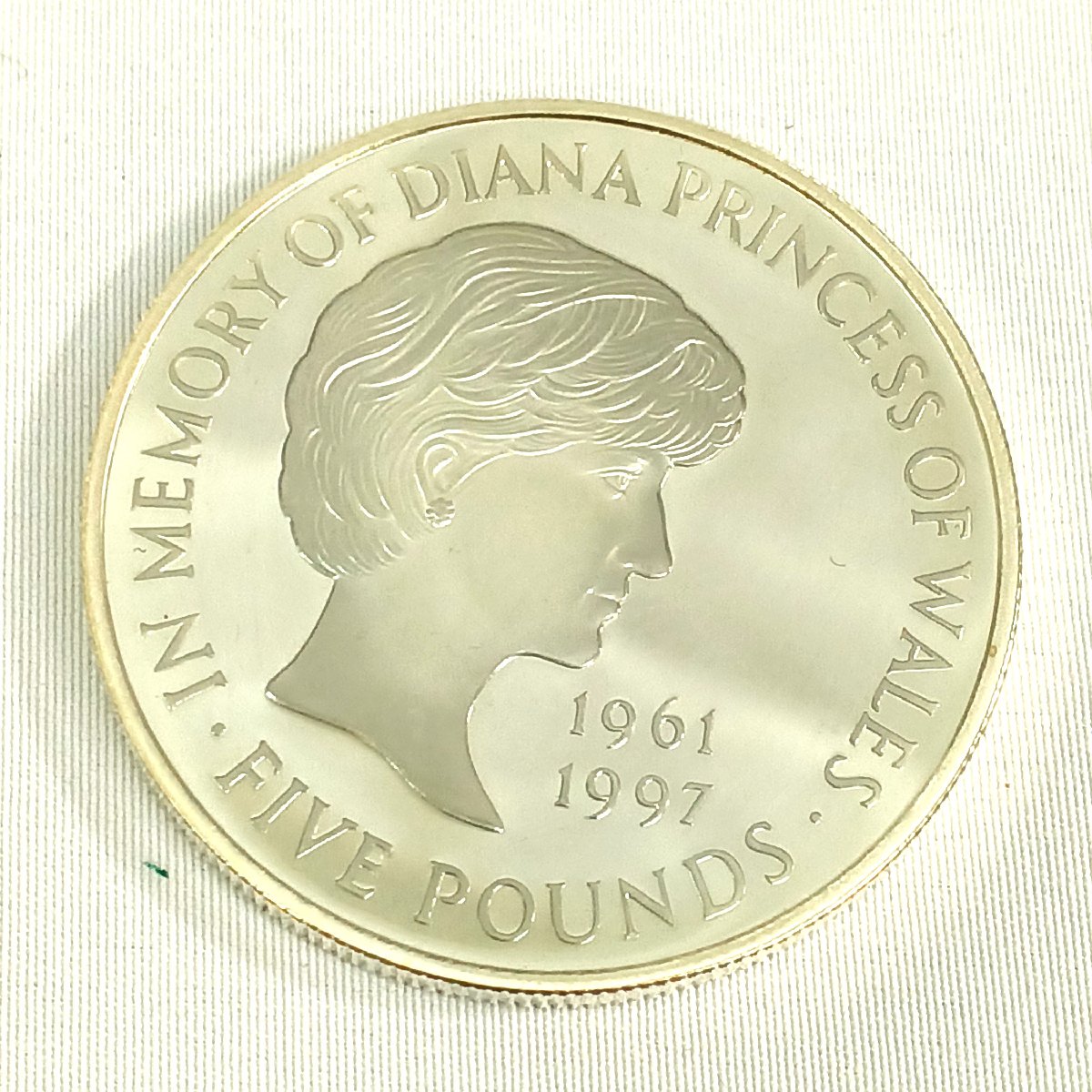 ダイアナ妃追悼記念コイン シルバープルーフ メモリアル 5ポンド 金貨 