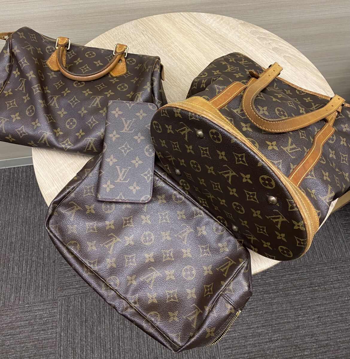 訳有含 ＬＯＵＩＳ ＶＵＩＴＴＯＮ ヴィトン モノグラム バッグ スマホケース – キングラム