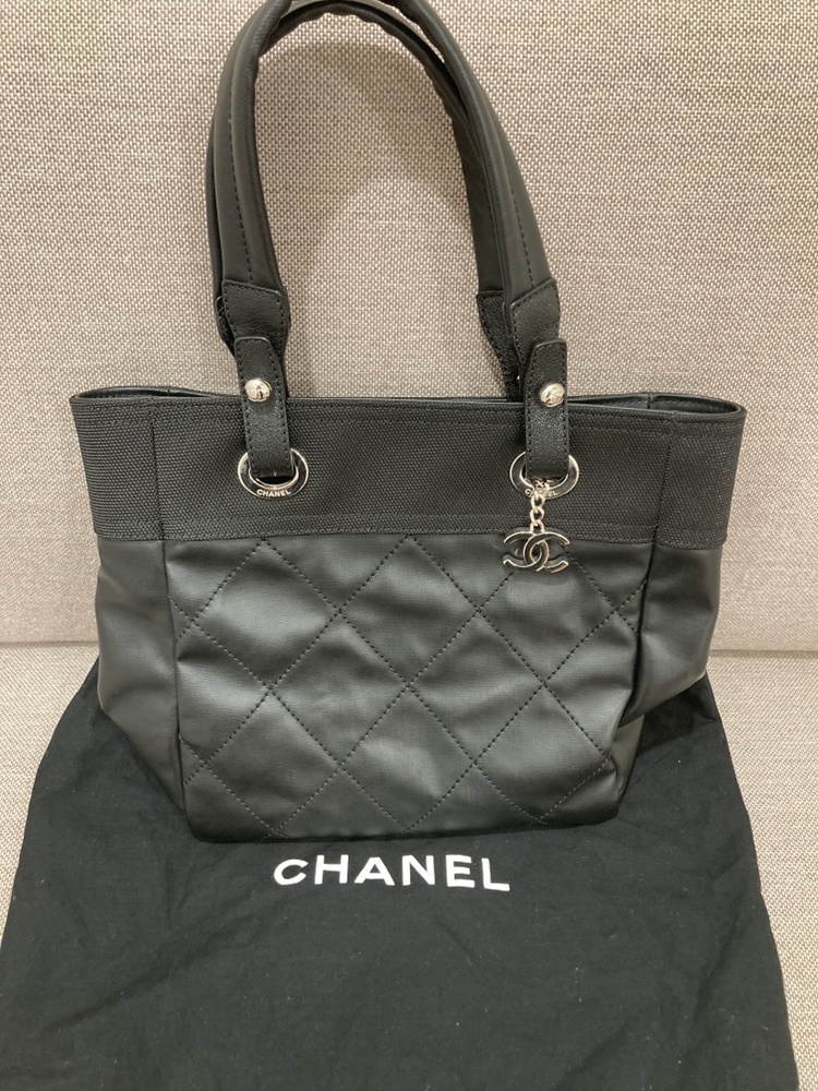 美品 CHANEL パリビアリッツ トートバッグ ギャランティカードあり CHANEL パリビアリッツPMトートバッグ 保存袋ギャランティカード付き