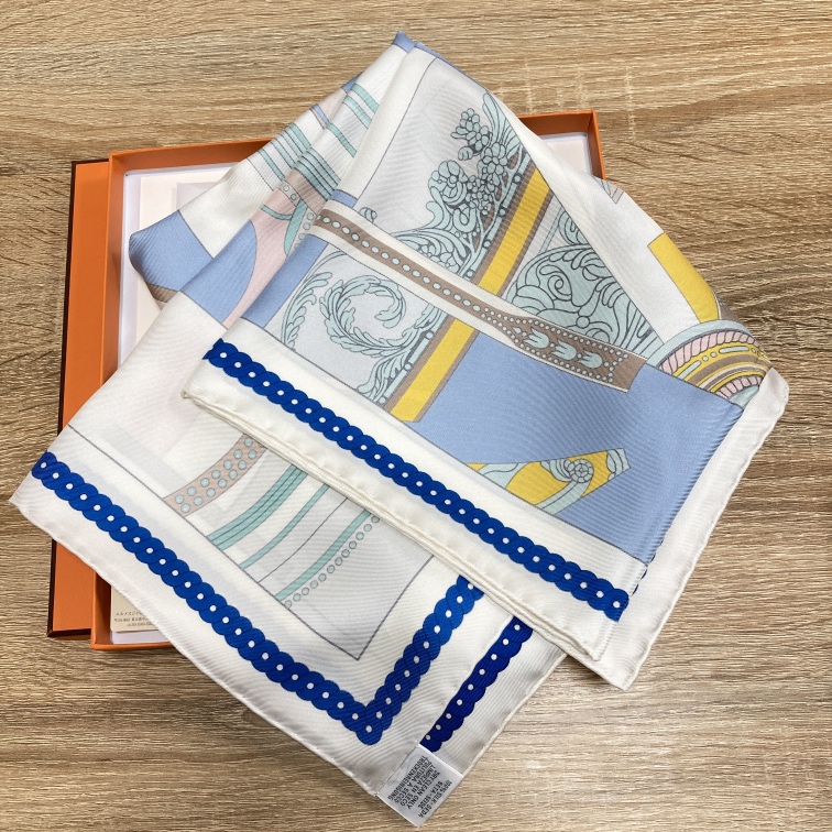 2022年春夏 HERMES エルメス スカーフ カレ90 ベルリンヌ馬車