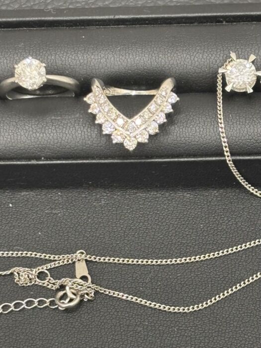 65589B56-C144-4085-8D47-5A1E5C73FBC3