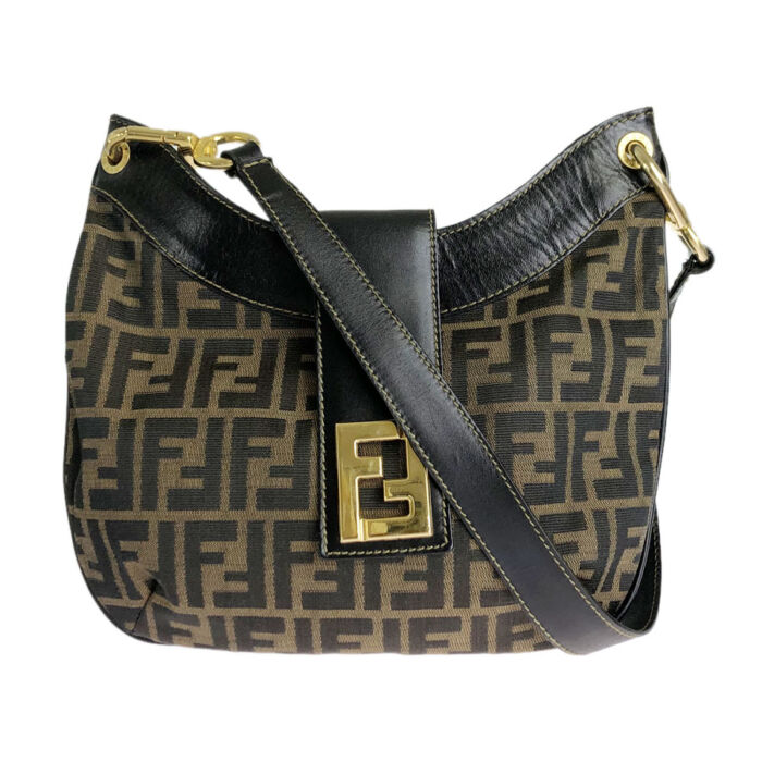 フェンディ　ズッカ　ワンショルダーバッグ　B38000