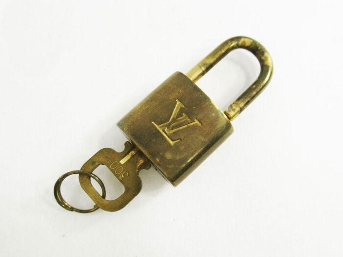 【kaa】LV南京錠 楽天市場】パドロック カデナ キーホルダー R10000 ルイ