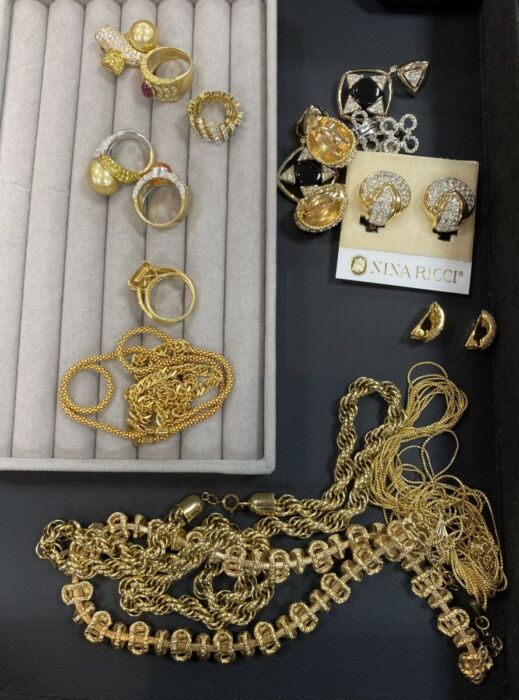 2025-10-08-20.10.22-2