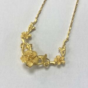 K24YG フラワーデザインネックレス – キングラム
