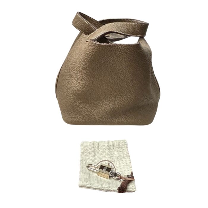 Photoroom_20251001_114349