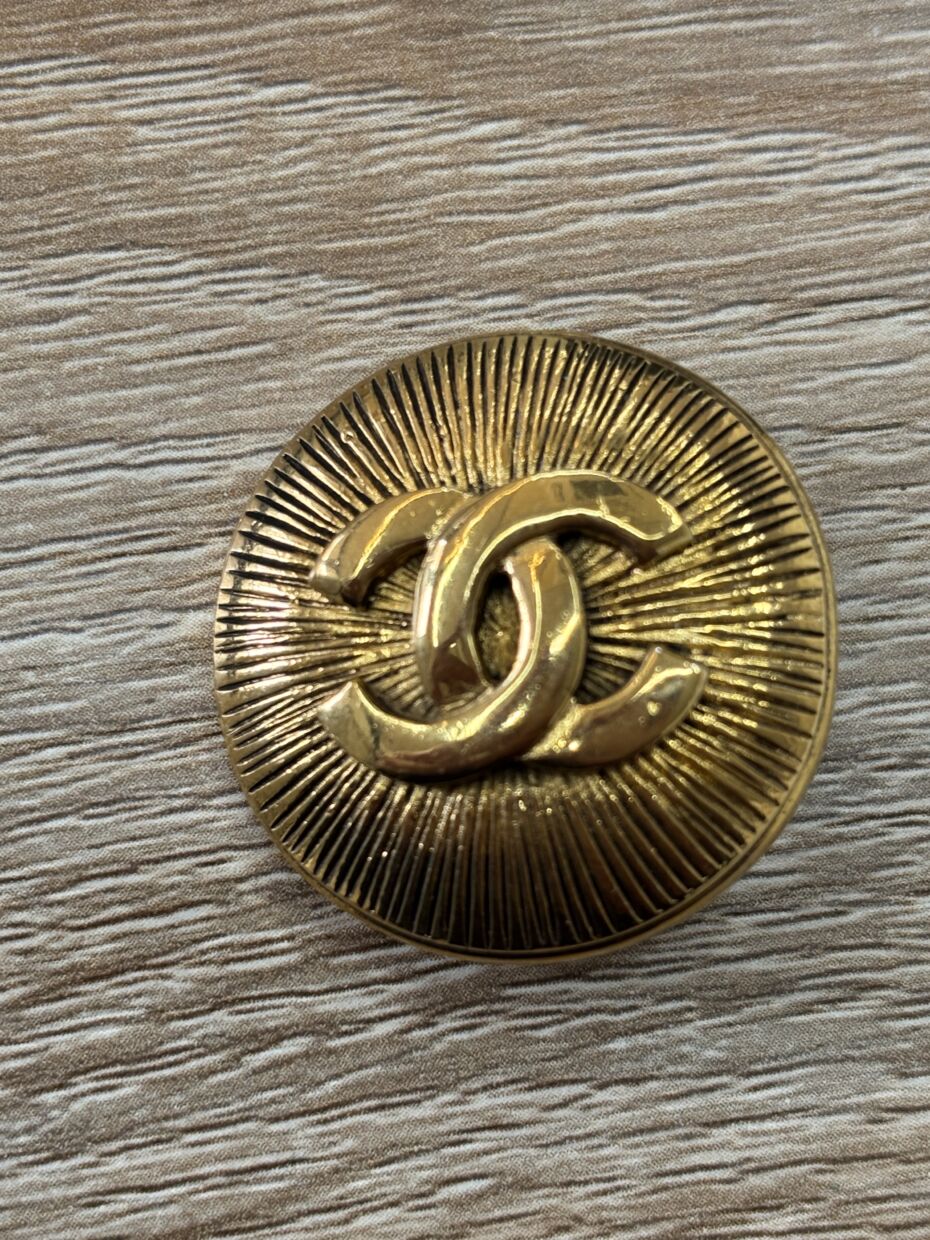 CHANEL ココマーク ブローチ ラウンド ブローチ GP ゴールド – キングラム