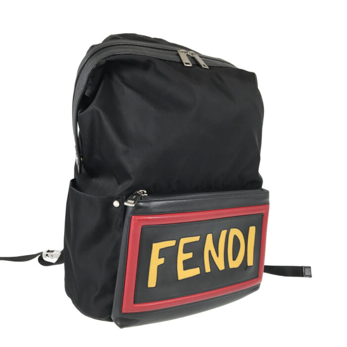 ロゴ ナイロン リュック　56000