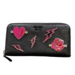 プラダ　メタルローズハート　8,000円