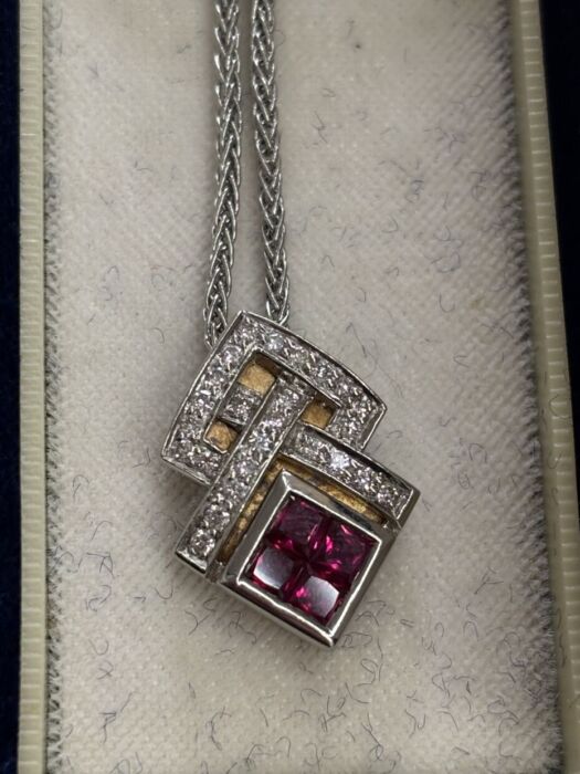 8F820B76-82DC-4869-974F-2269F8959479