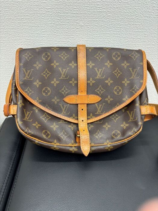 EC0DACB9-06A9-4C0D-92B5-B30B130BF8FF