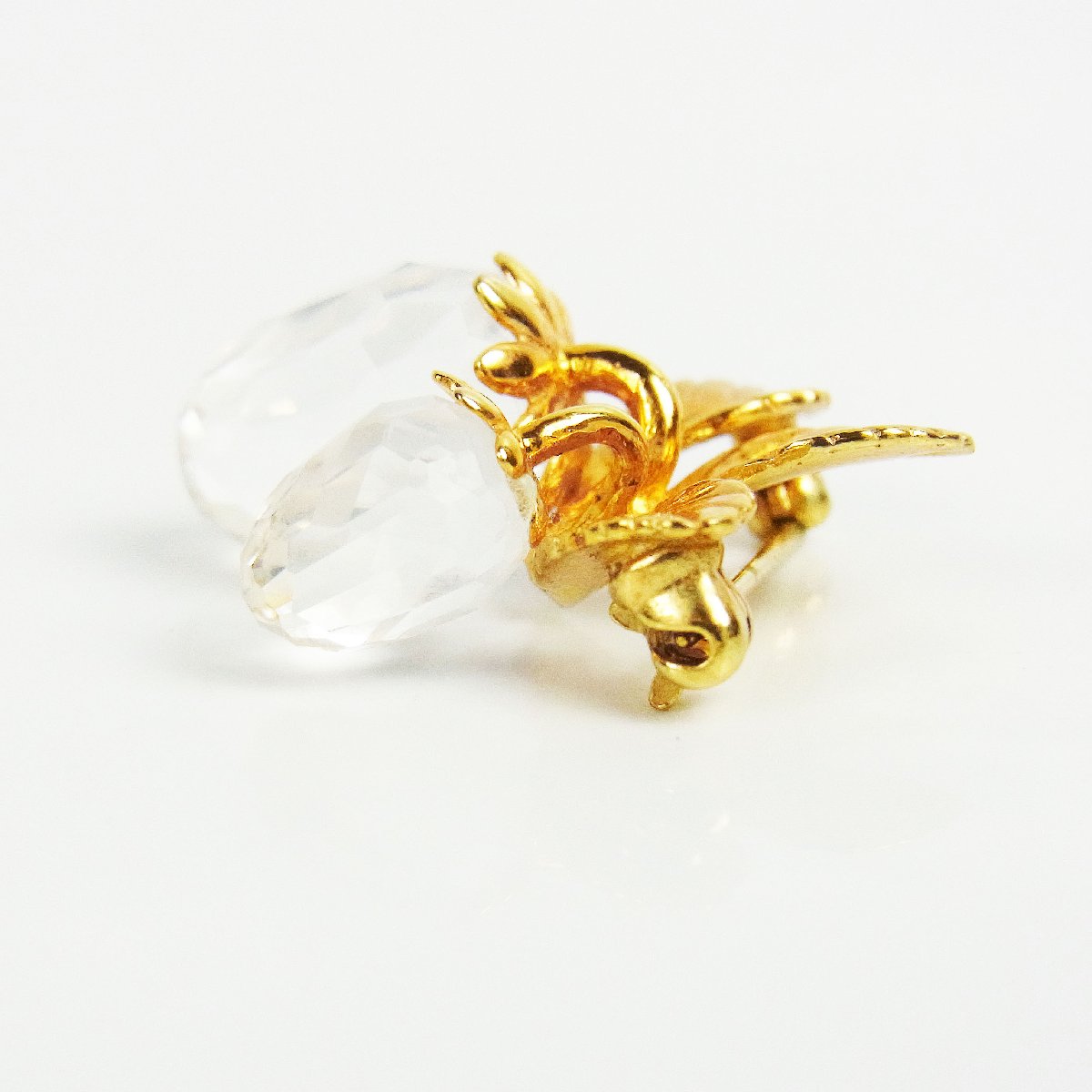 スワロフスキー イチゴ デザイン ブローチ – キングラム