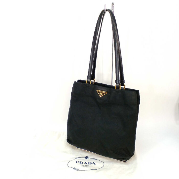 プラダ ナイロン ショルダーバッグ 男女兼用 ブラック系