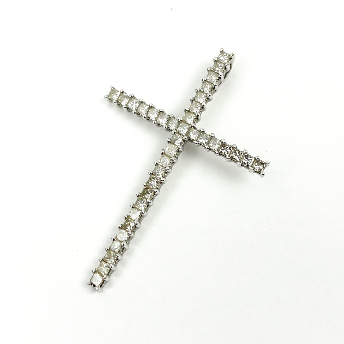 VAID ROMA クロス ダイヤモンド ペンダントトップ K18WG 20 楽天市場