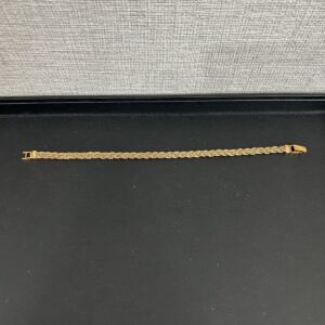 2103b449dee8a03fee513c753f77a2a5