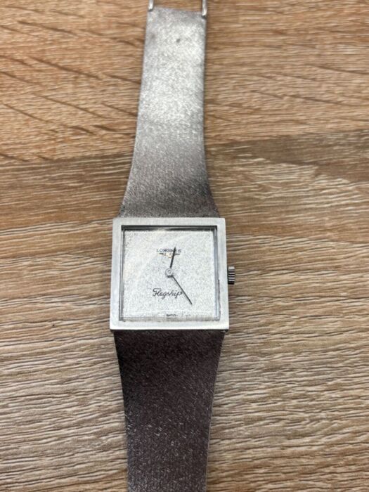 3520BAD5-F337-4A1C-A322-B3AD3E360344