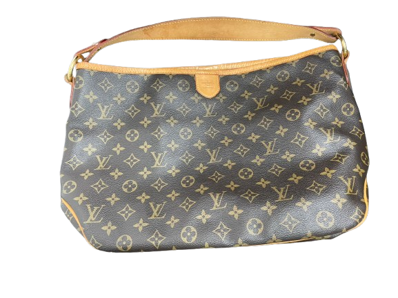 IMG_7651-removebg-preview (1)