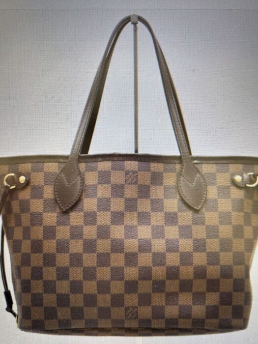 29AE582B-26D3-4022-8315-F3ED409A7F4F