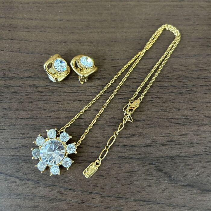 0879bd46680f5414e8b91b36771c3996