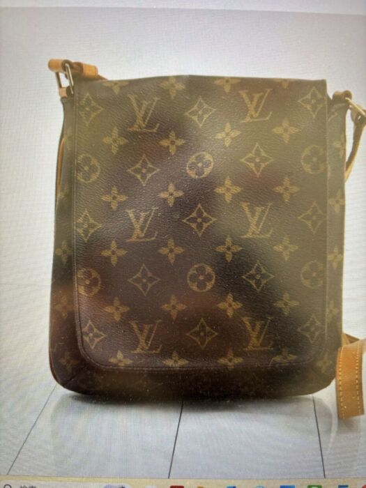 73827CAF-7DD6-4DE1-9768-B3C343A034F0