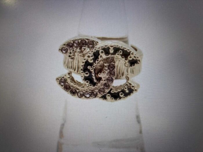 924CD085-FBC0-4BCC-A786-AE4EF1C99583