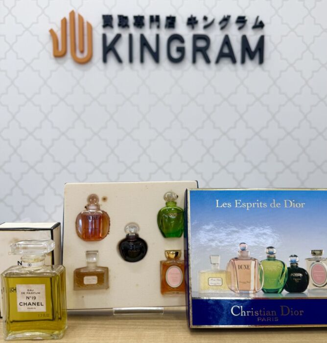 F1E9702A-E661-4953-8DB3-B9C3A3A8683F