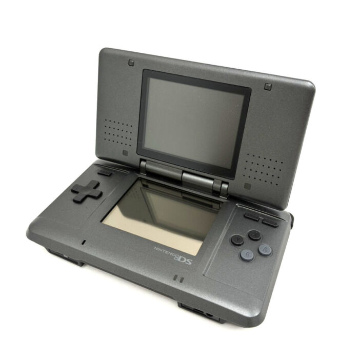 ニンテンドー DS ブラック系 NTR-001（JPN) 通電未確認 ジャンク ゲーム機 ハード レトロ 部品取り 任天堂 Nintendo 買500