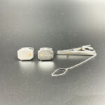 SILVERK18 ダイヤ0.02ct タイピン+カフス セット アクセサリー メンズ ビジネス シルバーカラー 服飾小物 750 ファッション 買1000