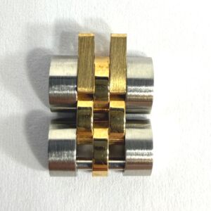 3239877231