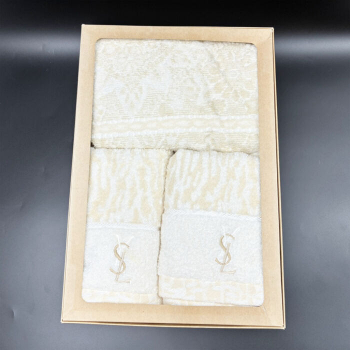 イブサンローラン タオルギフトセット YSL 買200